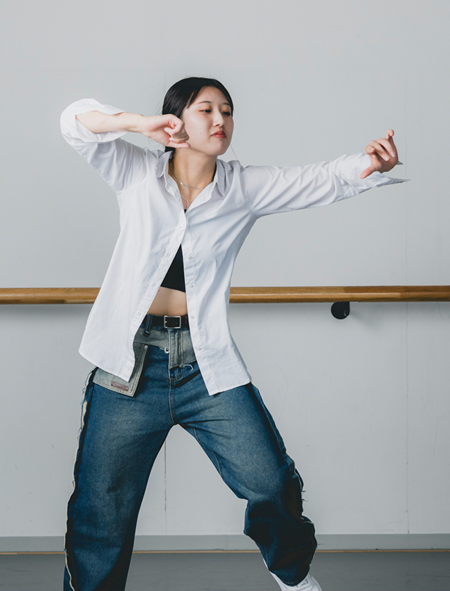 ダンスインストラクター